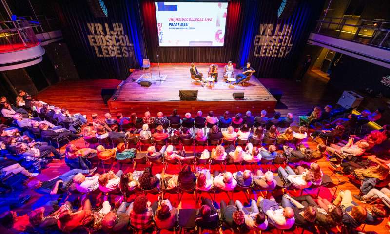 Vrijheidscolleges Live! 2024 met Hedy d’Ancona, Devika Partiman en Ayla Çekin Satijn